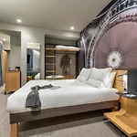 Novotel 20 Belleville 4*