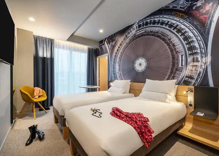 Novotel 20 Belleville Hotel Parigi