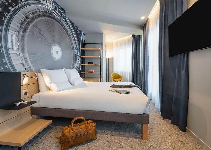 Hotel Novotel 20 Belleville Paris