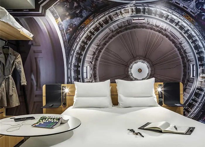 Novotel 20 Belleville 4* Parigi