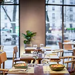 Novotel 20 Belleville 호텔 파리