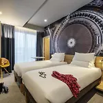Novotel 20 Belleville 호텔 파리
