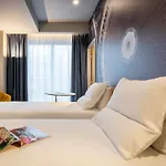 Novotel 20 Belleville 호텔 4*