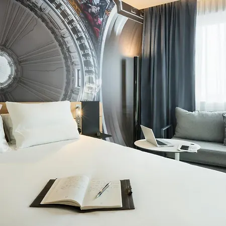 Novotel 20 Belleville 4*