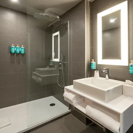 Novotel 20 Belleville 호텔