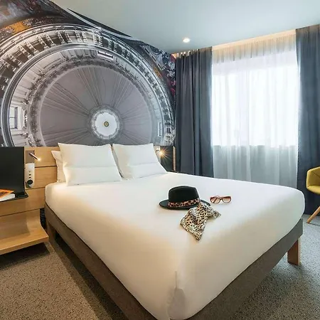 Novotel 20 Belleville ホテル パリ