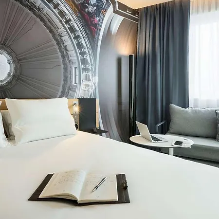 ホテル Novotel 20 Belleville パリ