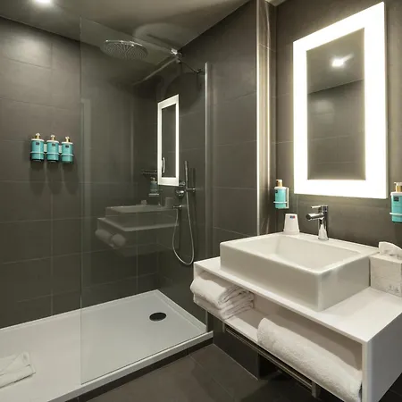 Hotel Novotel 20 Belleville Paris