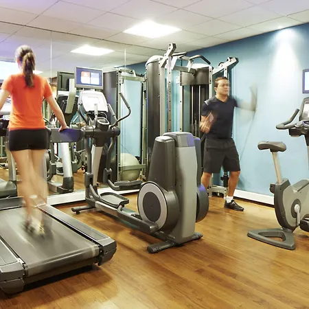 Hotel Novotel 20 Belleville 4*