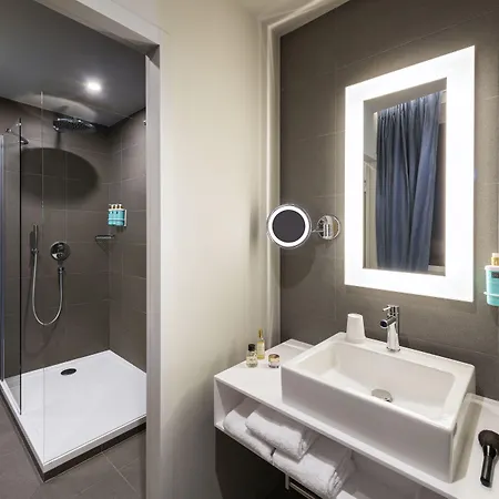 Novotel 20 Belleville 4* Parigi