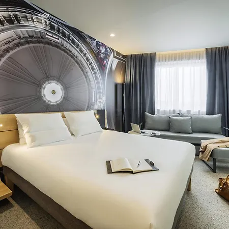 Novotel 20 Belleville 4* Parigi