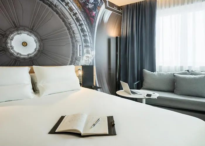 Novotel 20 Belleville 4*