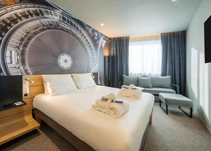 Novotel 20 Belleville 4* París