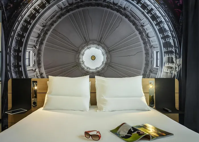 Novotel 20 Belleville Hotel Paris