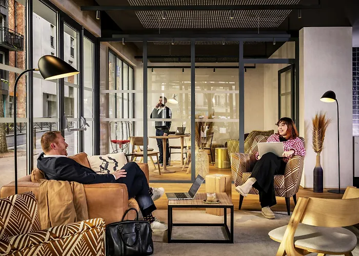 Novotel 20 Belleville Hotel 4*