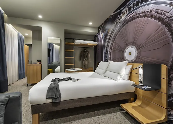 Novotel 20 Belleville Hotel