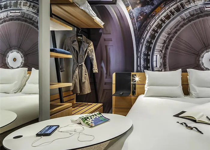 Novotel 20 Belleville Hotel