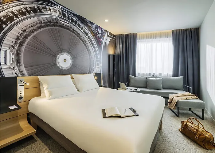Novotel 20 Belleville Hotel 4*