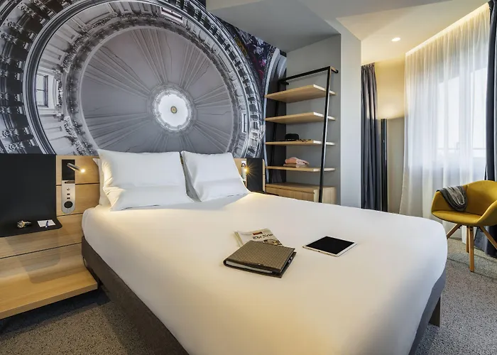 Novotel 20 Belleville Париж